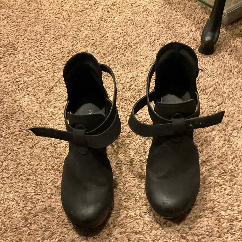 Pierre Dumas wedges